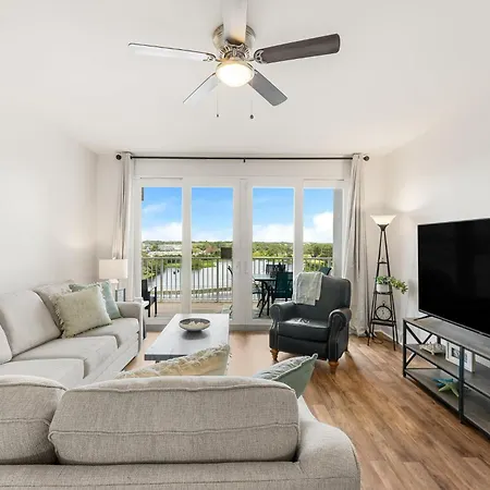 Laketown Wharf 0628